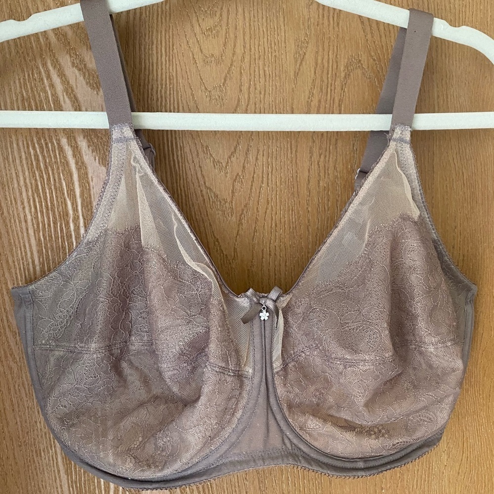 2 Wacoal Bras 40G Cream and Taupe Lace Unlined Bras - Picture 4 of 16